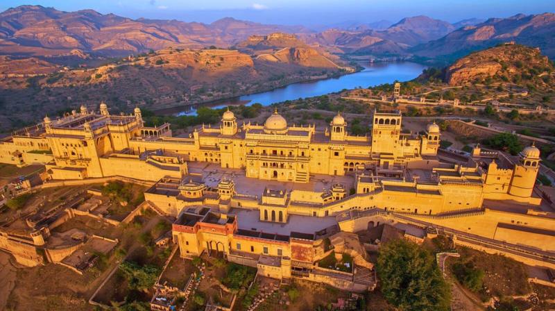 From Delhi: 2 Days Jaipur City Overnight Tour